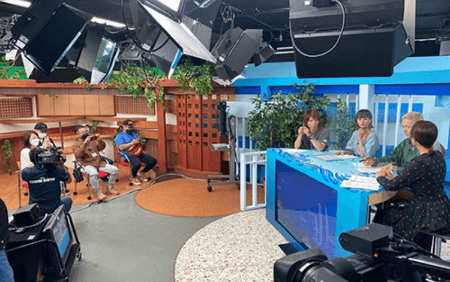 バックステージツアー